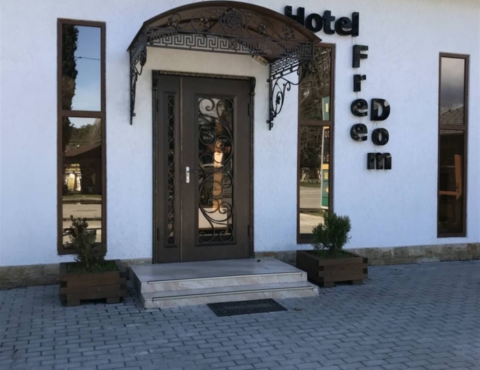Отель «Фридом-Пицунда»