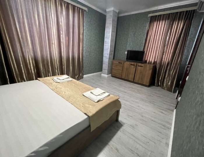 4-мест. 2-комн. люкс - Отель «Фридом-Пицунда»